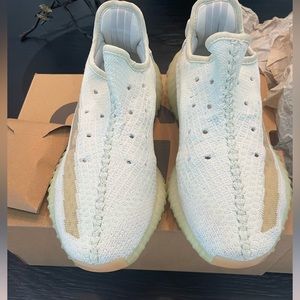 Adidas Yeezy Boost 350 V2- Hyperspace